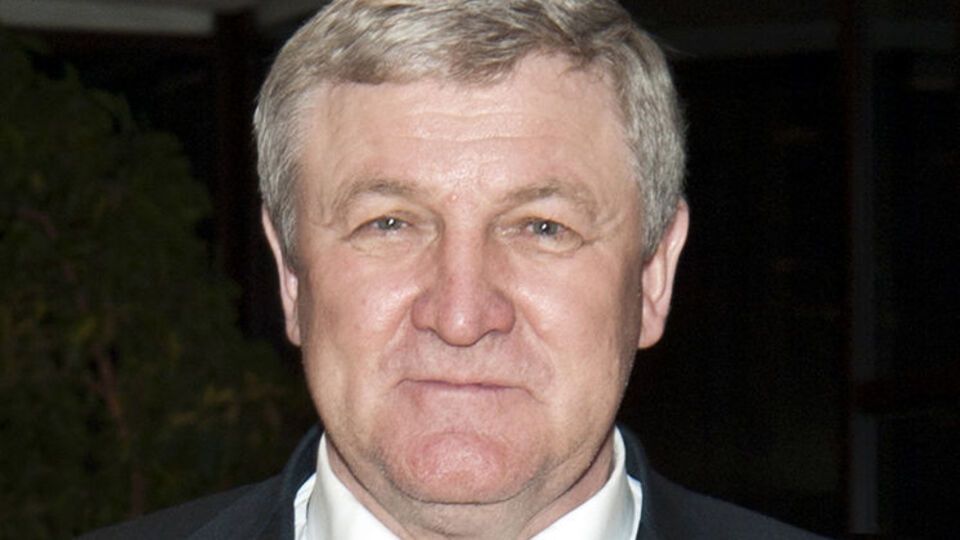 Михаил Ежель: Пусть "великий патриот" и приспособленец Матиос растолкует: кого Ежель предал?! как именно Родине изменил?! где ушел с поля боя?!