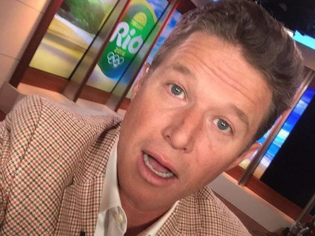 Буш отстранен от работы