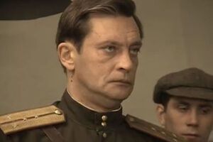 Полиция ищет грабителей, которые вторглись в коттедж Домогарова