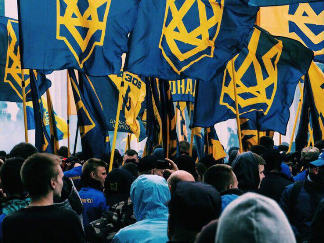 "Азов" создает партию "Национальный корпус"
