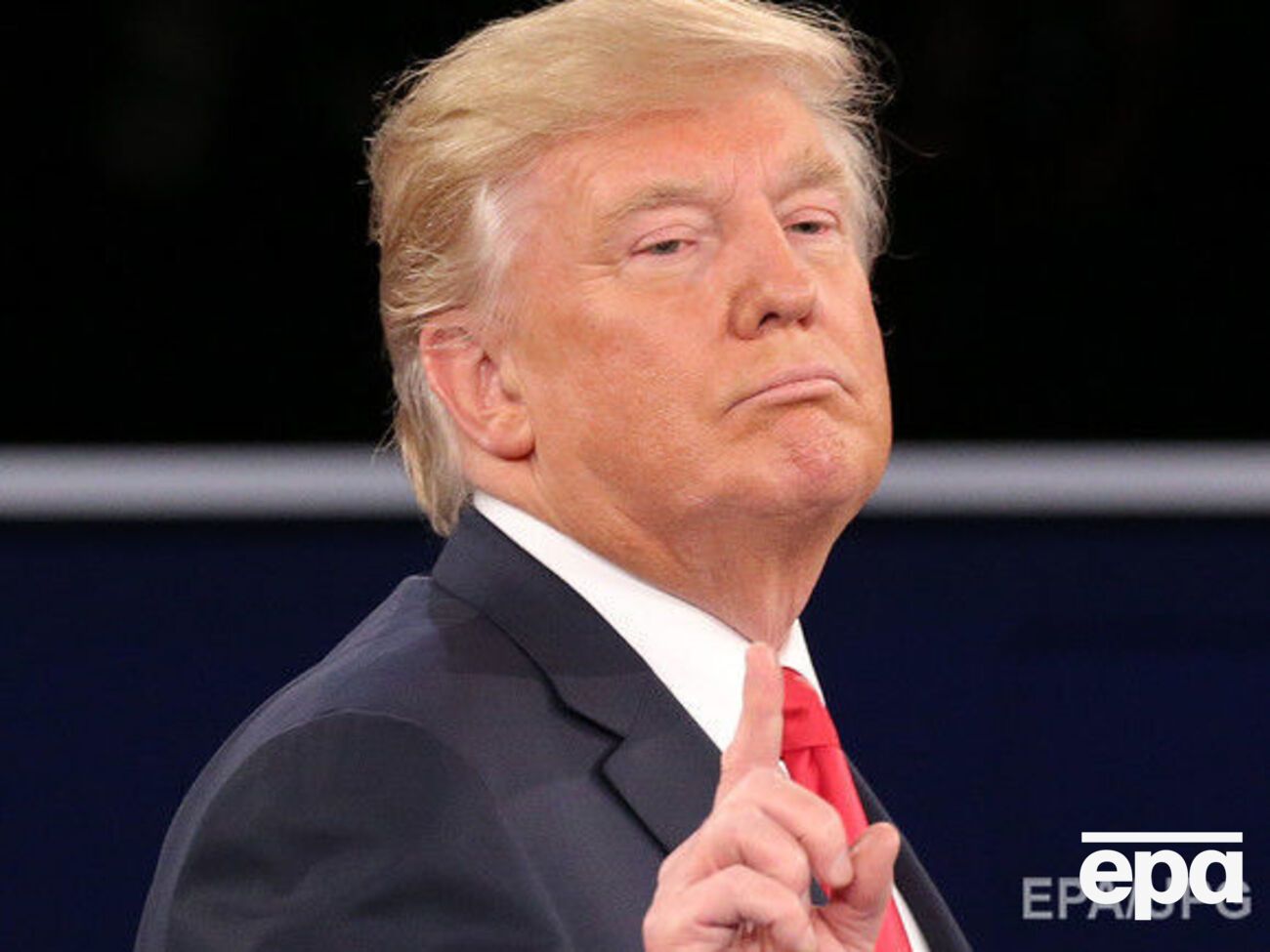 Несколько женщин рассказали о сексуальных домогательствах со стороны Трампа