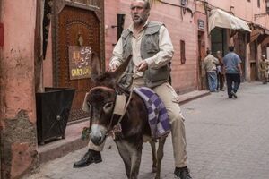 Герой Кейджа отправится в Пакистан