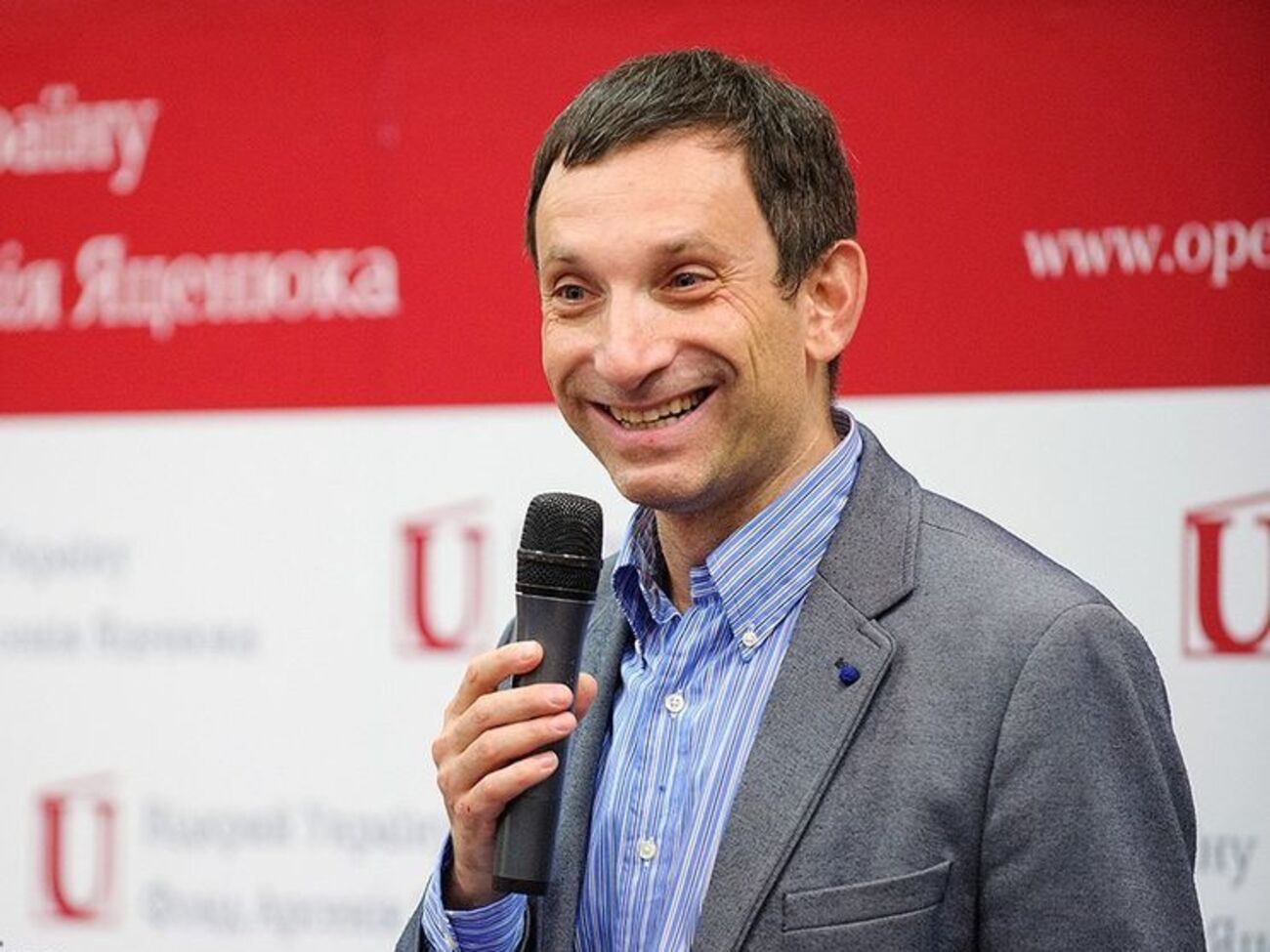 Портников: Путина любят, потому что Россию опять боятся