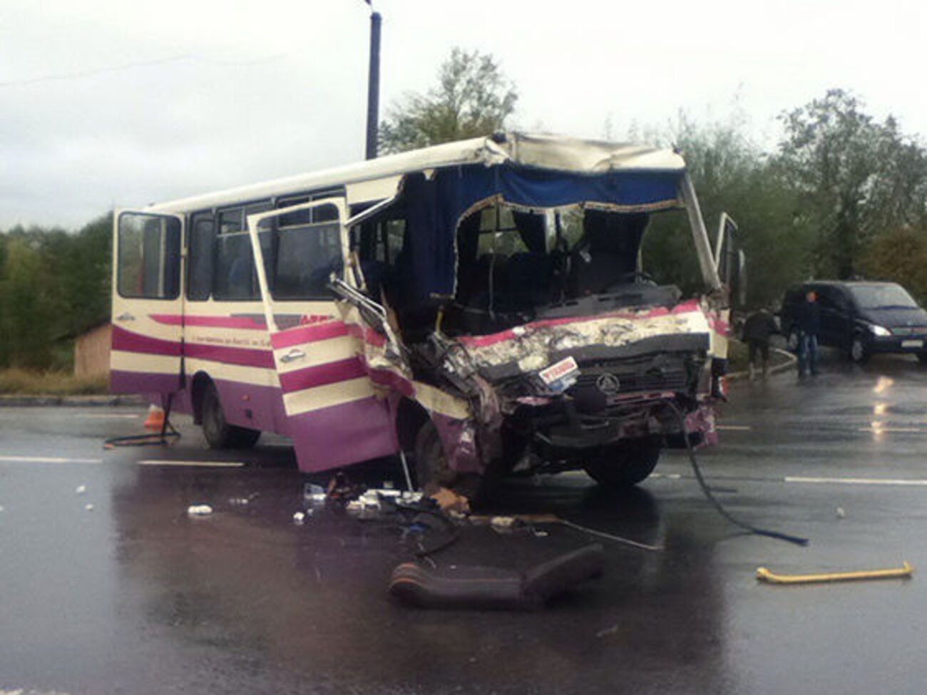 В Ивано-Франковской области столкнулись грузовик и автобус