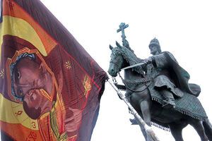 В Орле установили первый в РФ памятник Ивану Грозному