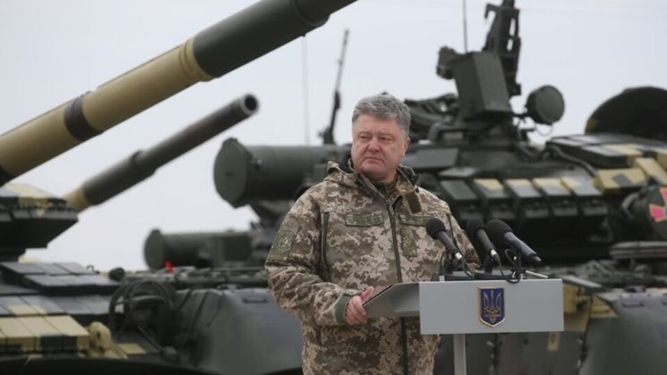 Петр Порошенко: Главное задание срочной службы – научить защищать Родину