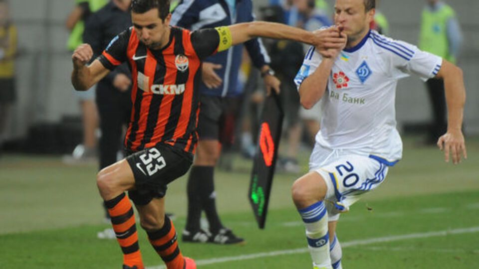 "Шахтер" после окончания первого круга имеет 29 очков, "Динамо" – 23