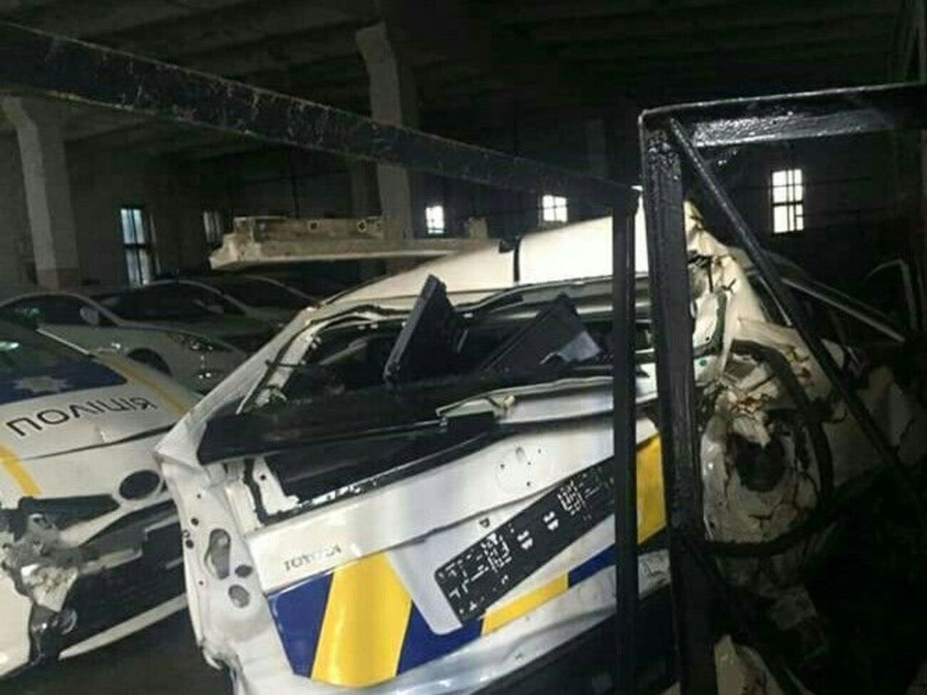 Япония передала Украине более 1600 Toyota Prius