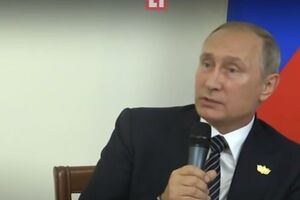 Свет выключился во время рассуждения Путина о "доверительных отношениях"