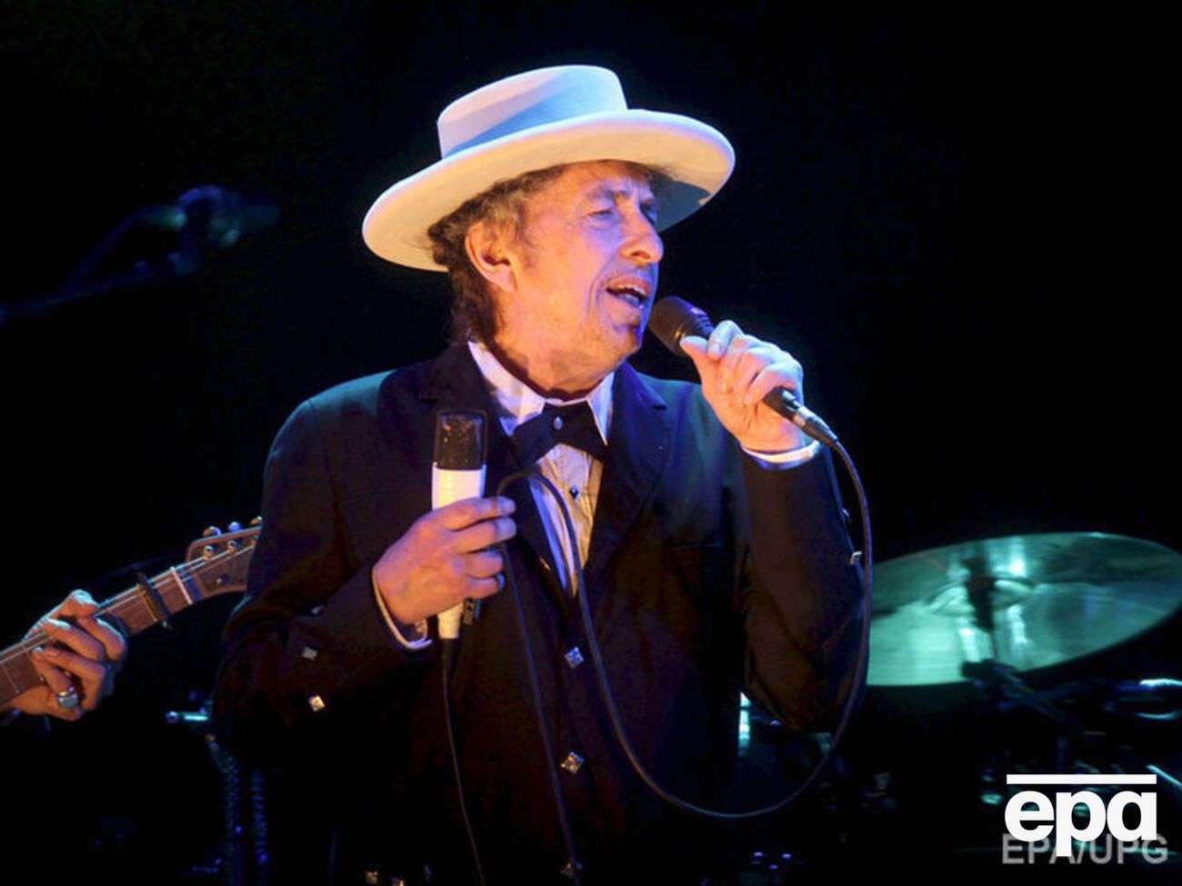 Дилан &ndash;&nbsp;лауреат Нобелевской премии по литературе 2016 года