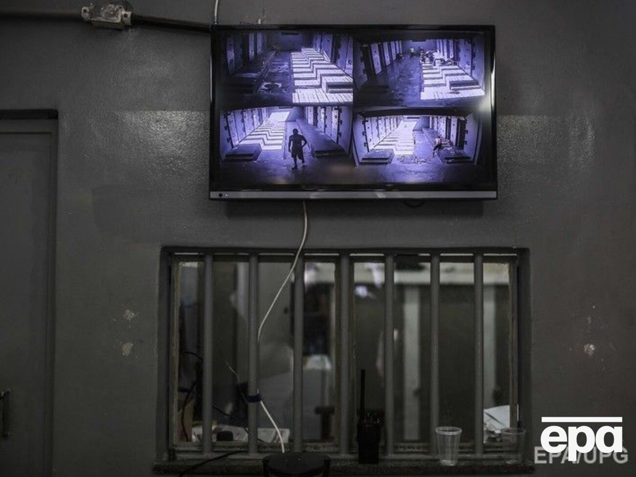 Власти уверяют, что взяли под контроль ситуацию в тюрьме