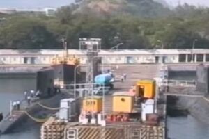 Индийская армия приняла на вооружение атомную подлодку "Арихант"