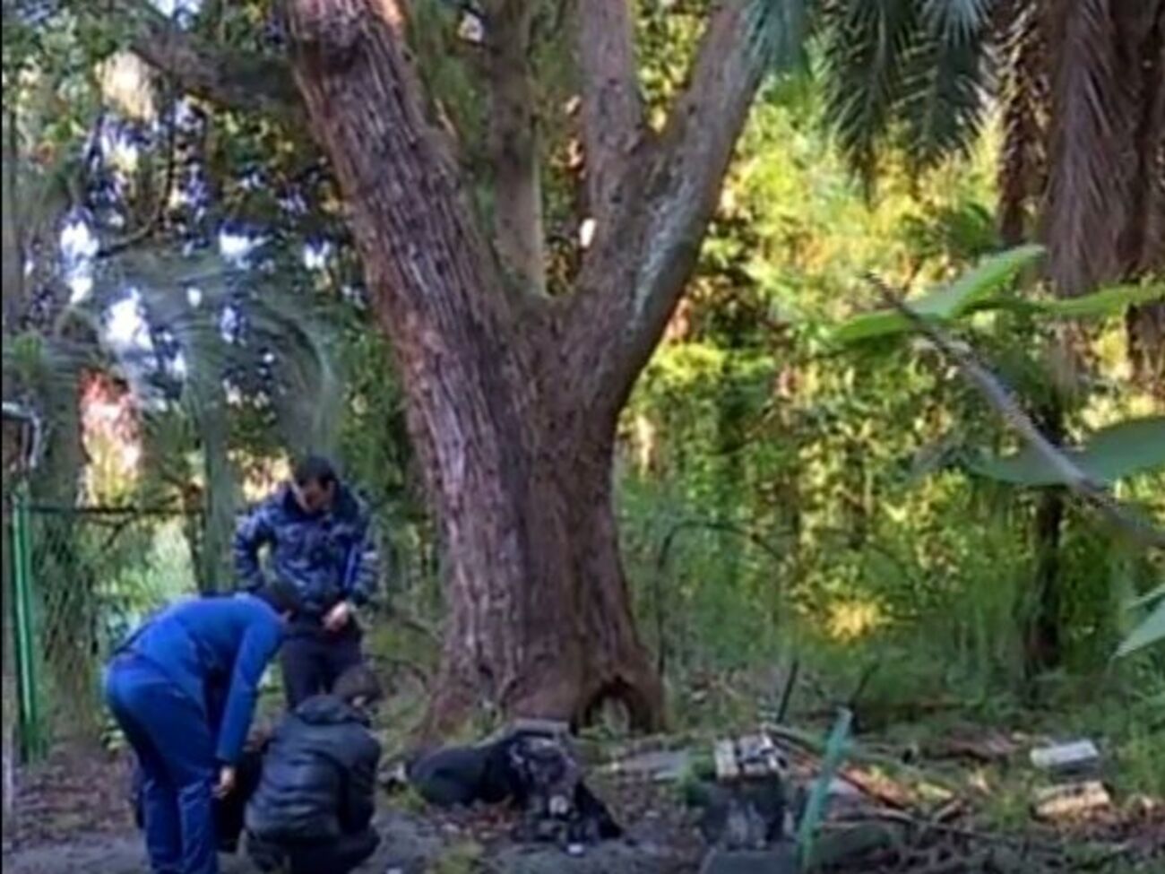 Возле тела предполагаемого террориста нашли карты местности с указанием госучреждений, которые, возможно, он хотел подорвать