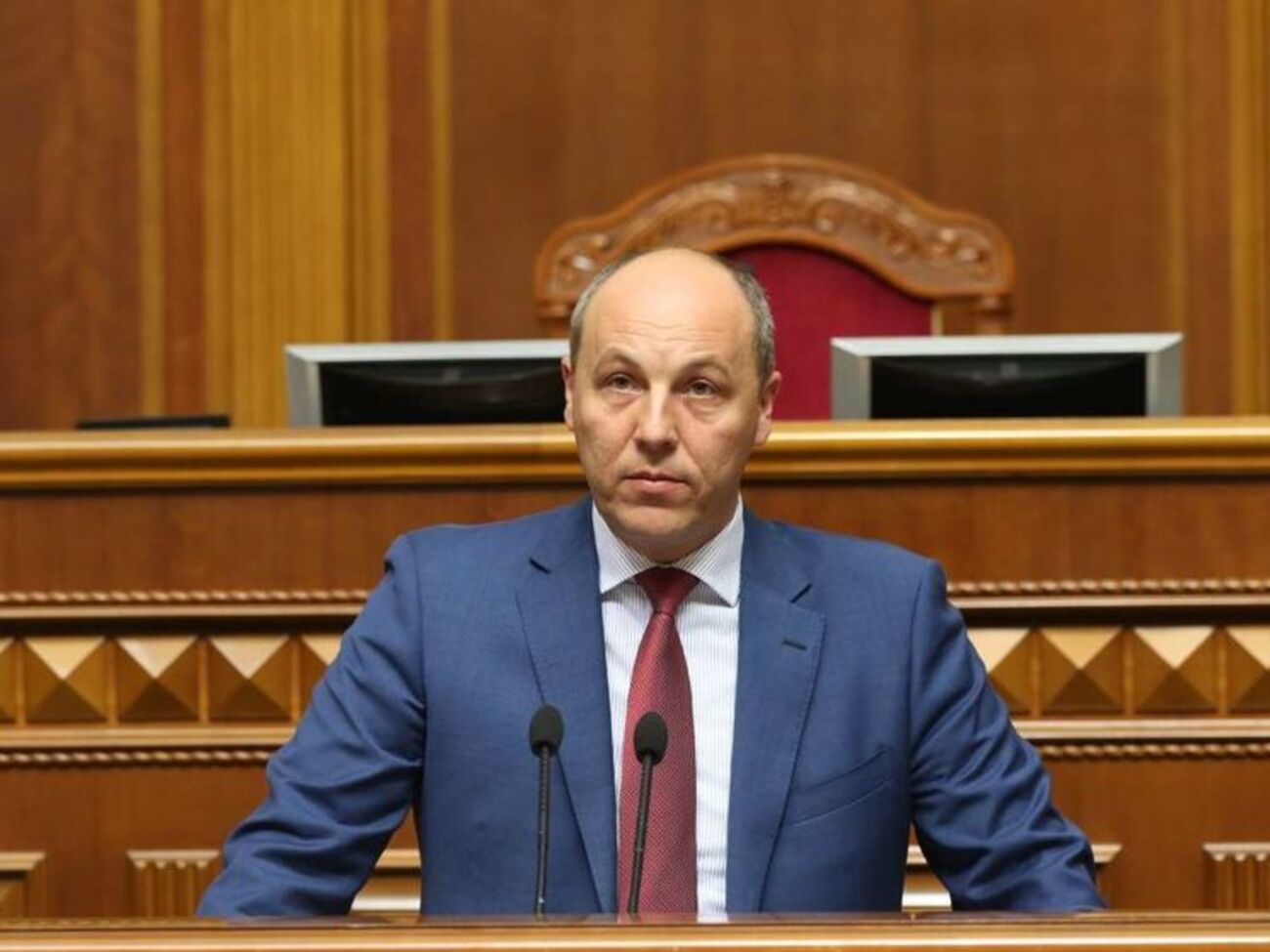 Парубий рассказал, что заявления будут приняты синхронно