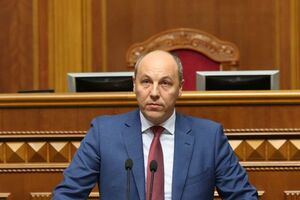 Парубий рассказал, что заявления будут приняты синхронно