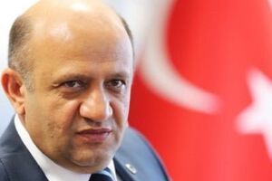 Ишик отметил, что турецкую сторону пригласили к участию в международной встрече по ситуации в Мосуле, которая состоится в Париже в ближайшие дни