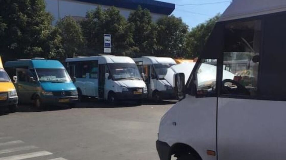 Полиция устанавливает личность водителя