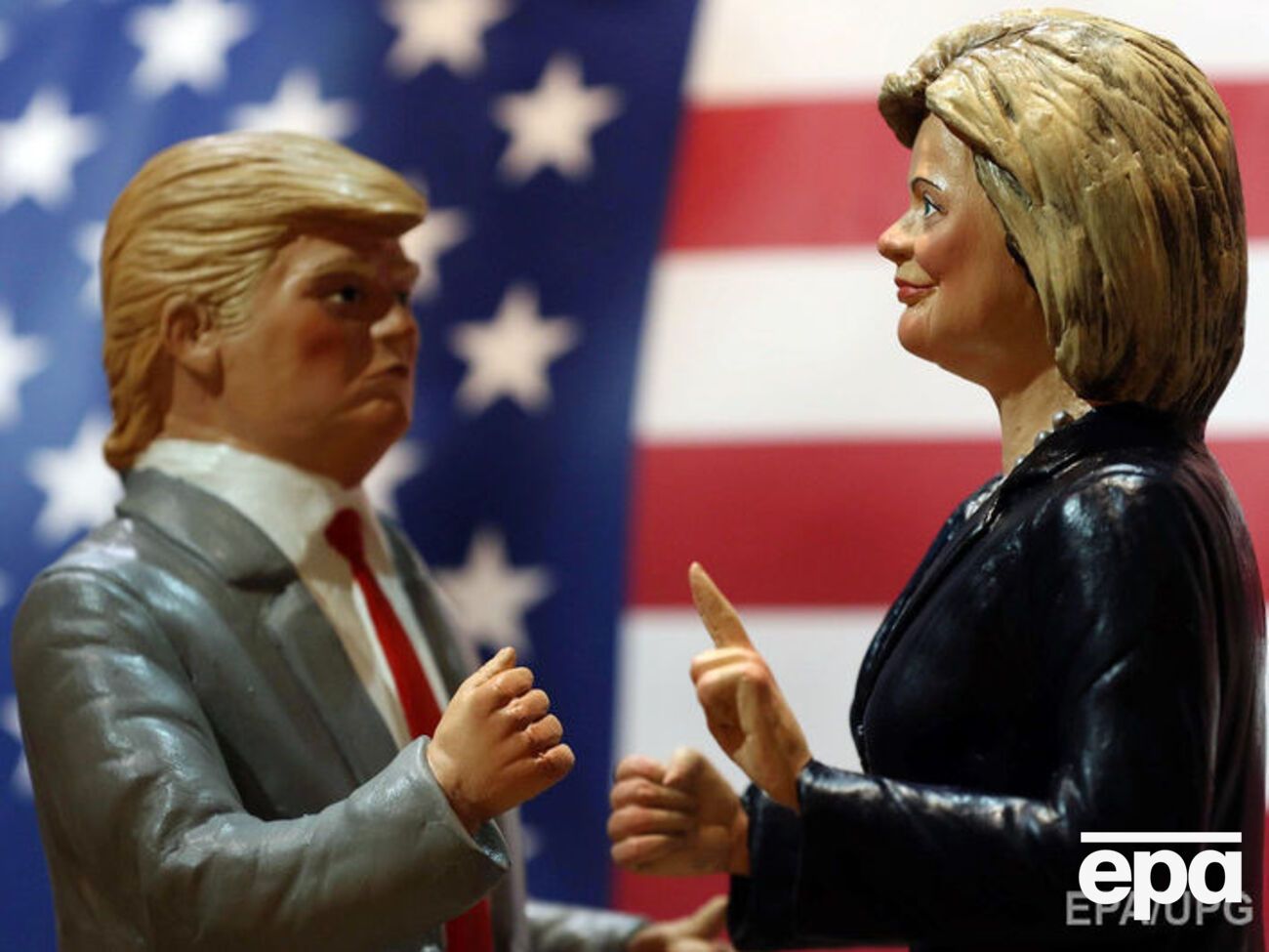 Трамп и Клинтон проведут завершающий раунд дебатов