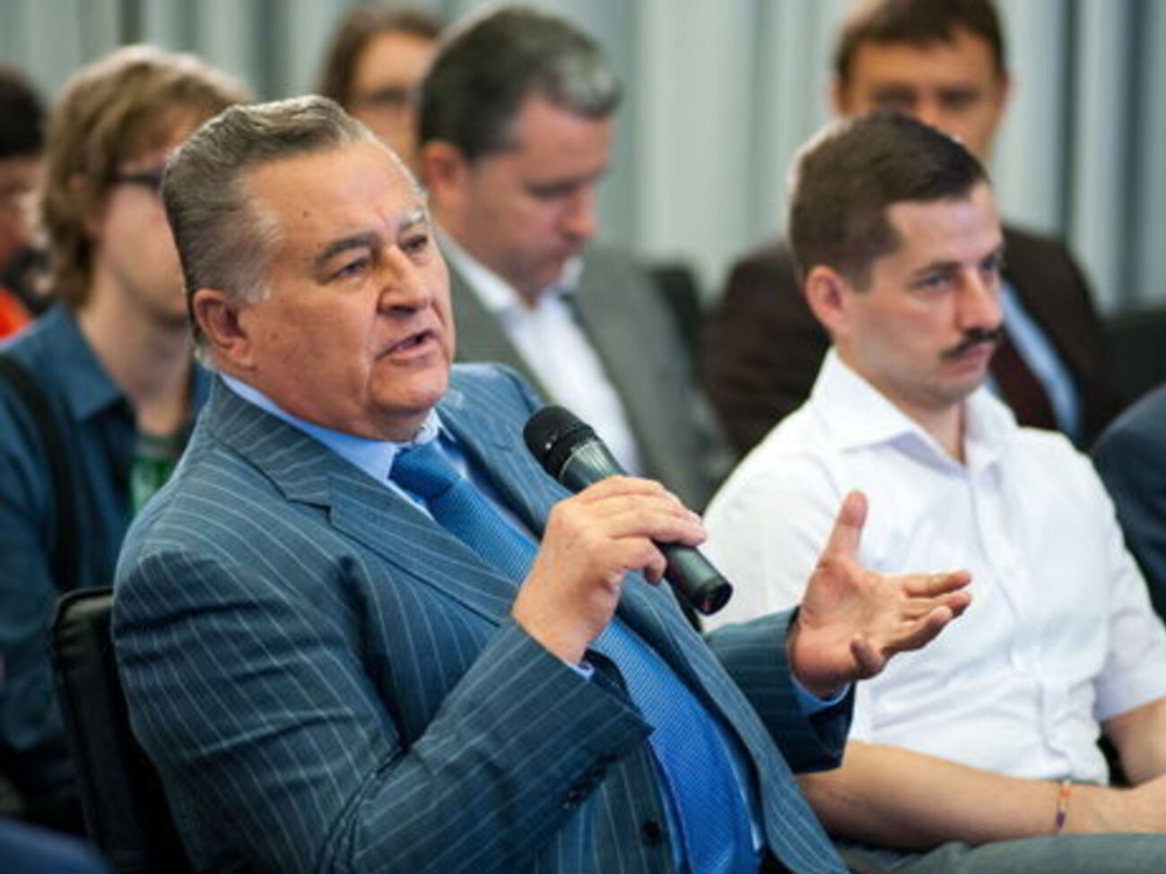 Марчук обратил внимание на второй пункт Минского меморандума от 19 сентября 2014 года, в котором впервые была зафиксирована линия разграничения