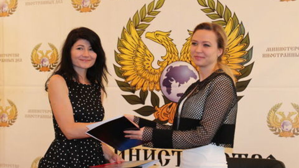 Лискову (слева) могут лишить разрешения на деятельность организации