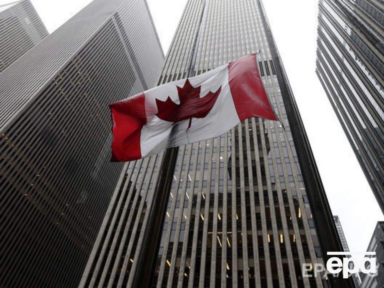 Канада материально поддержит Нацполицию Украины