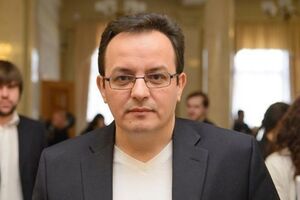 По мнению Олега Березюка (на фото), "букет олигархов" позволяет Насирову сохранять свой пост