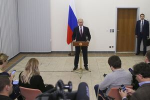 Путин: Все участники встречи подтвердили, что в основе урегулирования на юго-востоке Украины должны лежать Минские соглашения