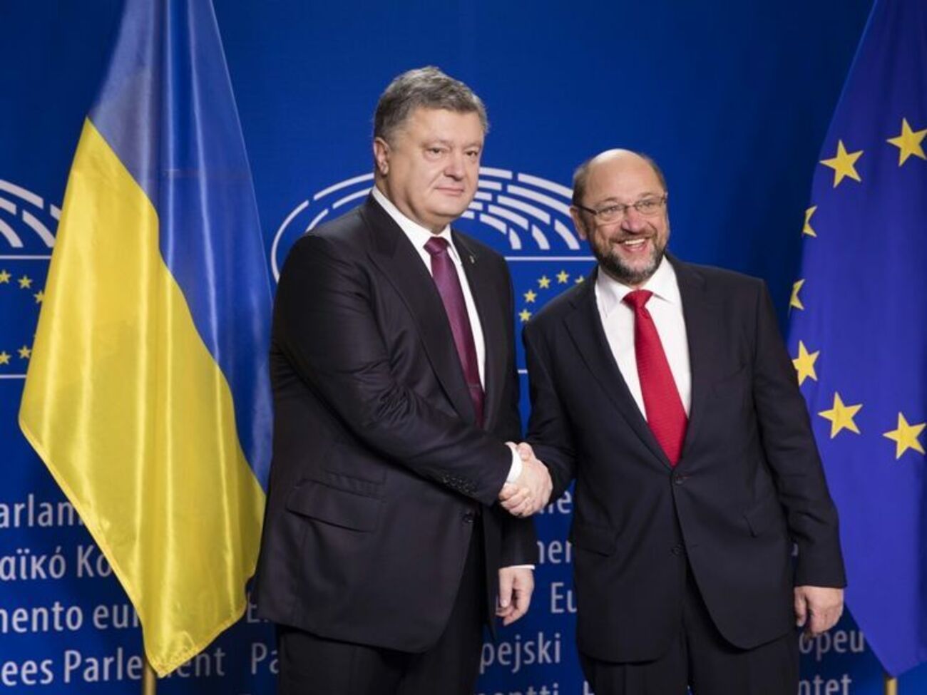 Порошенко призвал Шульца посодействовать в предоставлении Украине безвизового режима