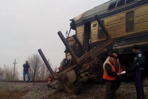 Происшествие вызвало возгорание кабины дизель-поезда