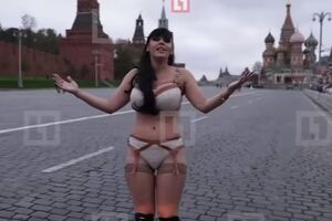 Певица Анна Азерли просится замуж за Путина