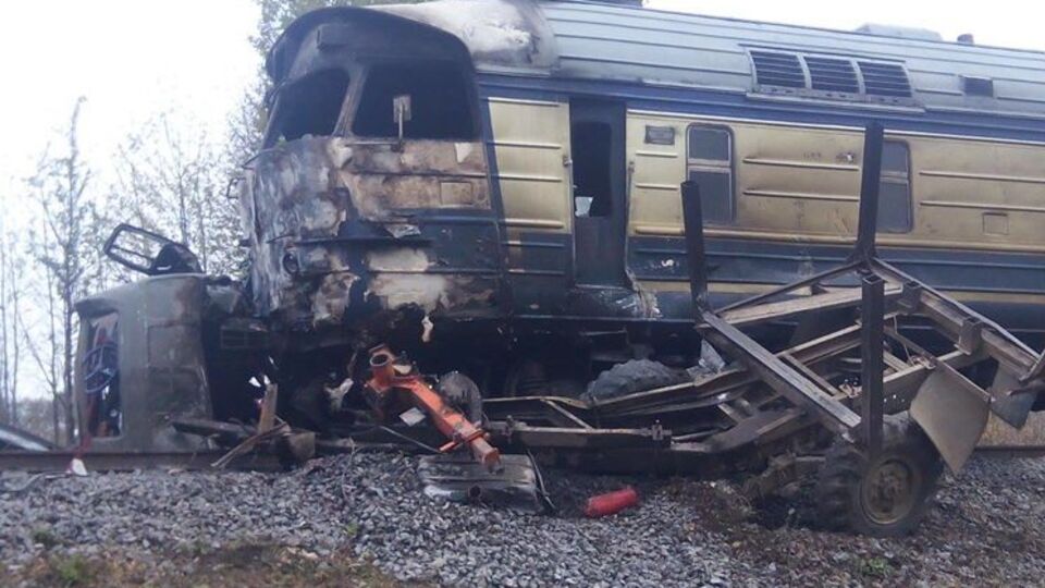 Столкновение вызвало возгорание кабины дизель-поезда