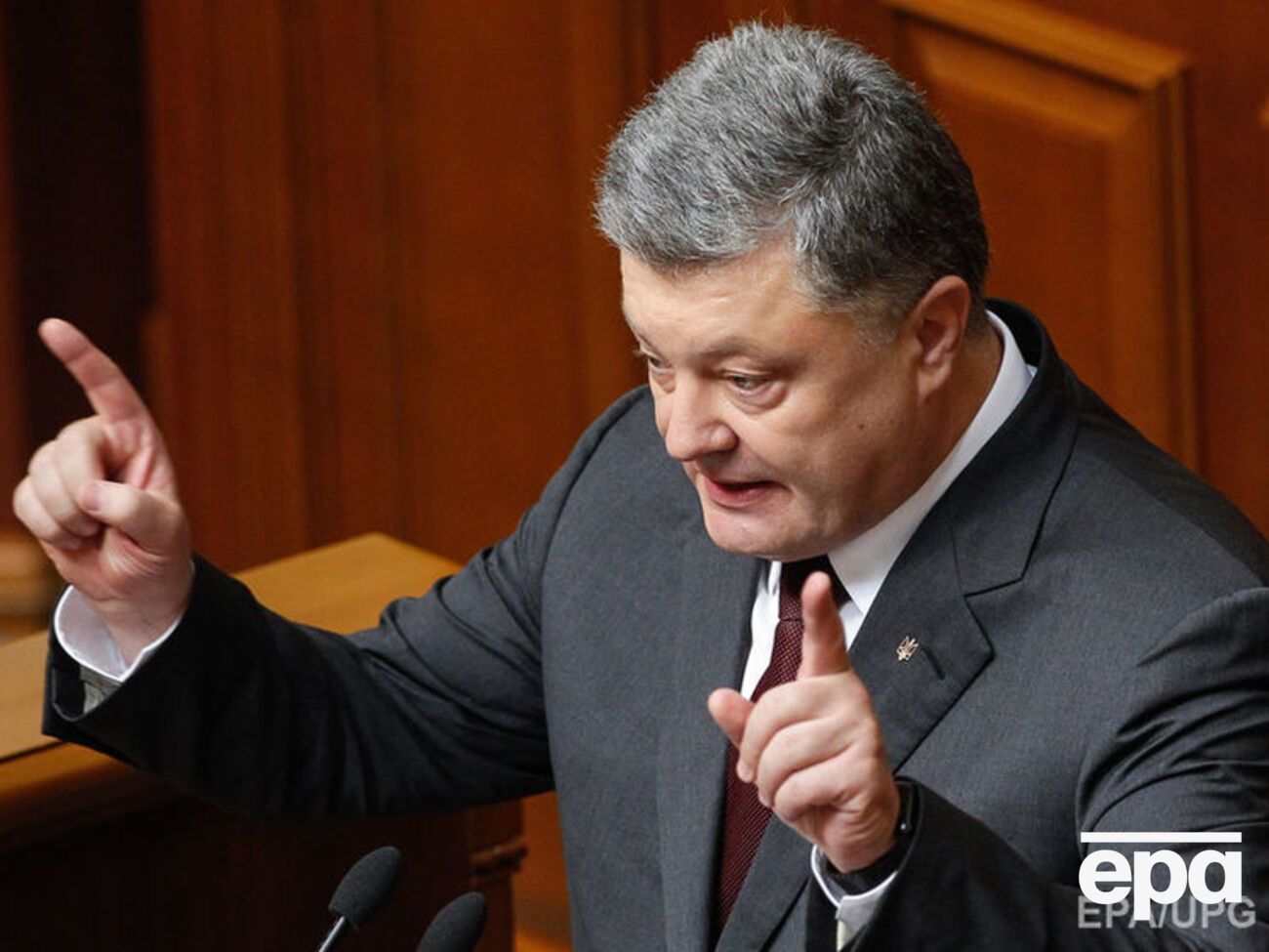 Порошенко уверен, что в ноябре Украина получит безвизовый режим