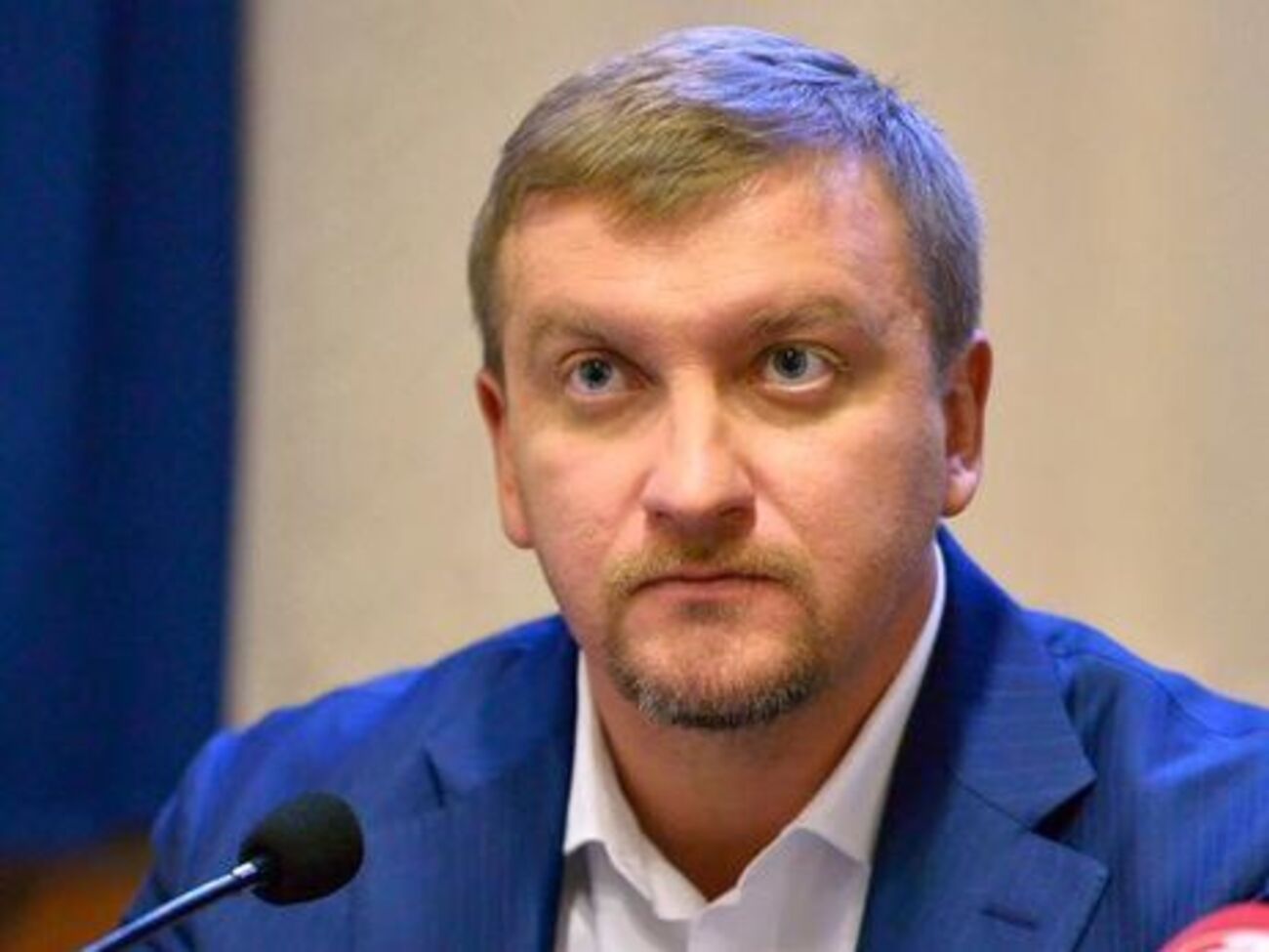По словам Петренко,&nbsp;все фракции в парламенте "должны найти в себе политическую волю" и проголосовать
