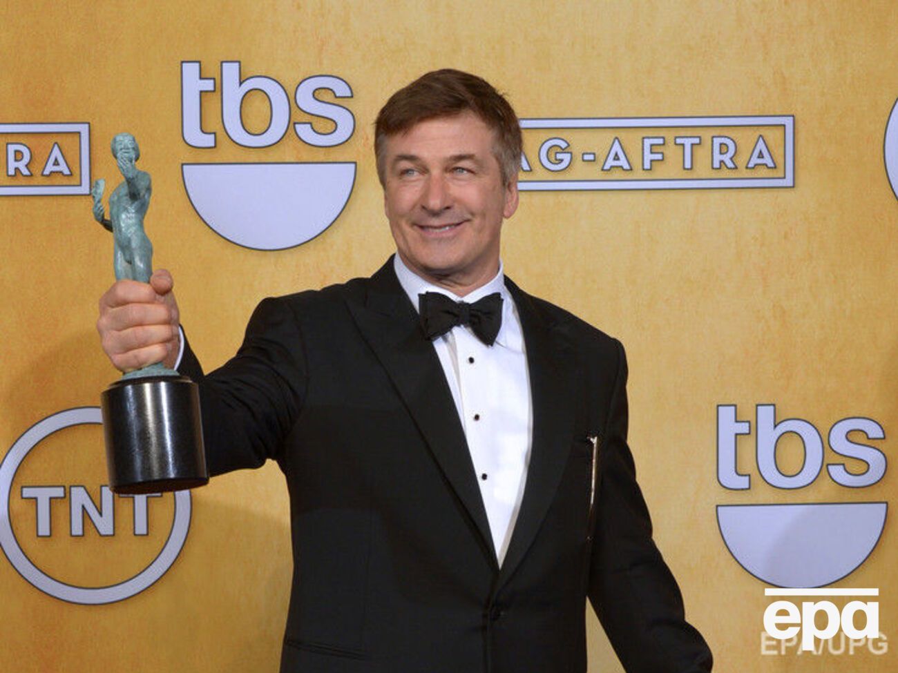 Болдуин проводит время с сыном