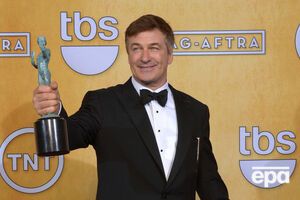 Болдуин проводит время с сыном