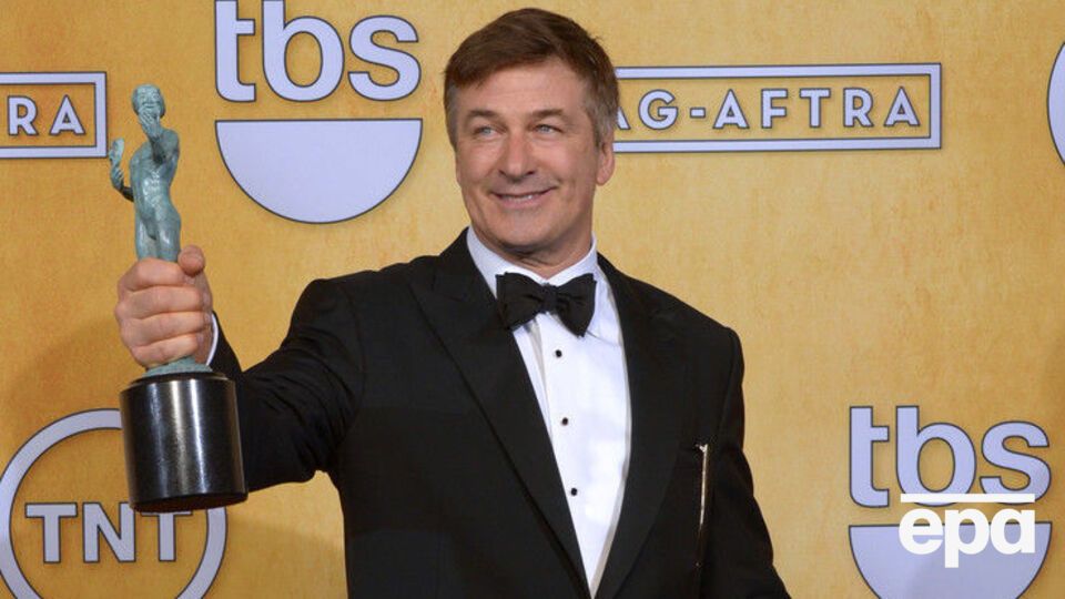 Болдуин проводит время с сыном