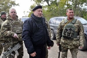 Турчинов побывал на передовой