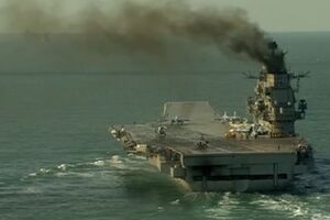 "Адмирал Кузнецов" дымит, как паровоз