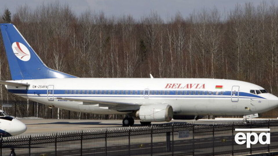 Белорусский самолет вернули в Киев по требованию СБУ