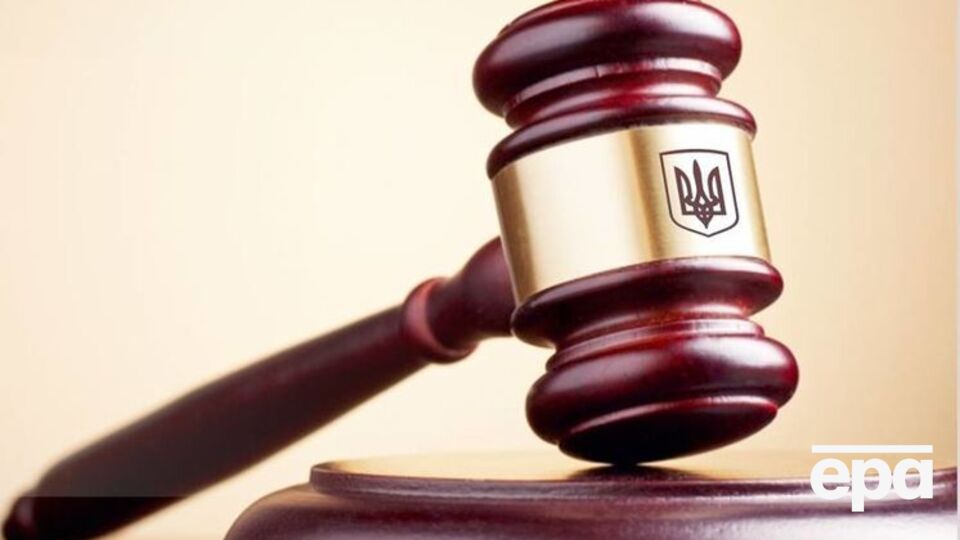 Суд оставил под стражей до 18 декабря трех подозреваемых по делу об убийстве в Кривом Озере