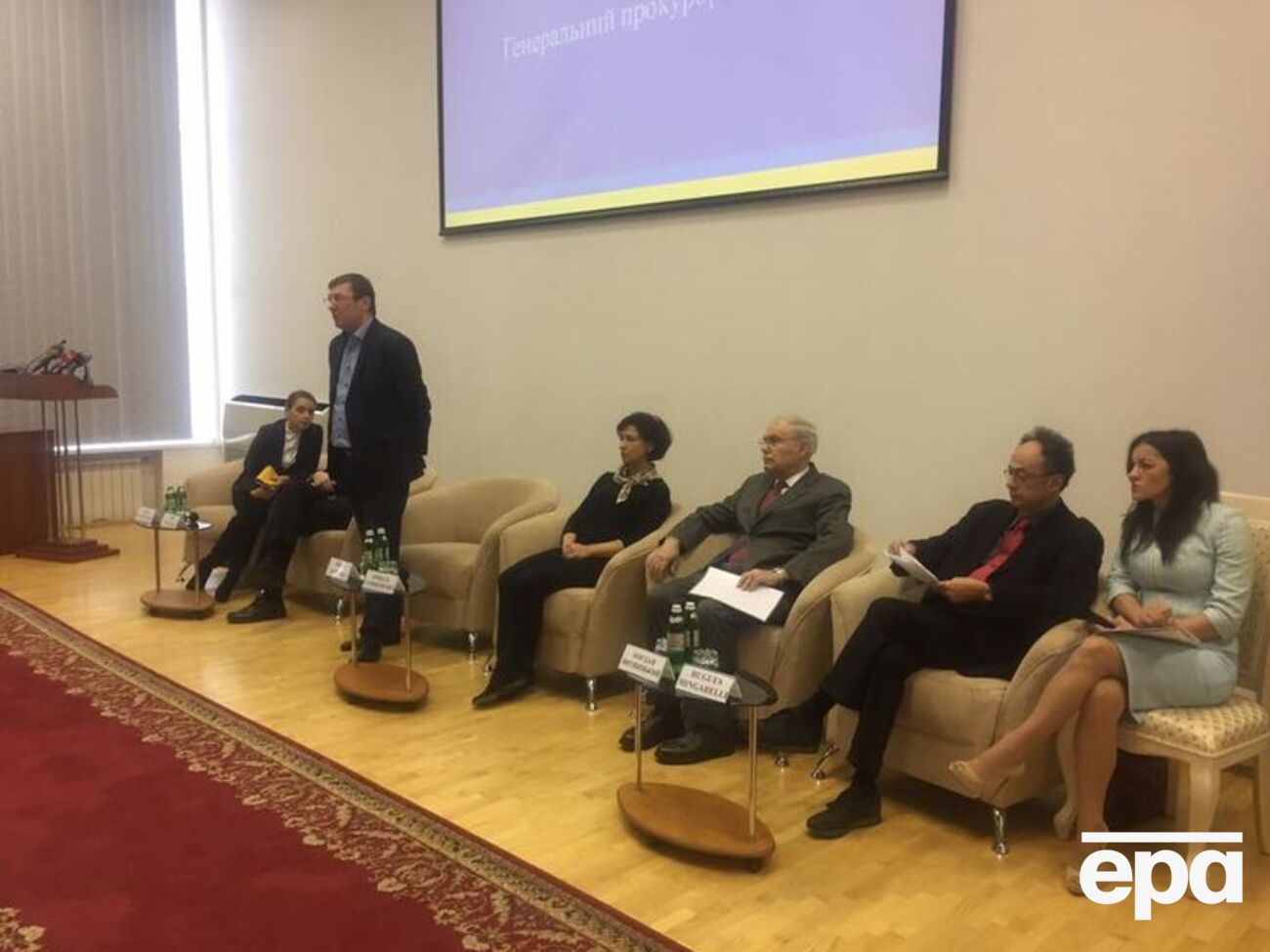 Луценко:&nbsp;Я глубоко убежден, что прокуратура может и должна освобождать людей, если нет достаточно доказательств