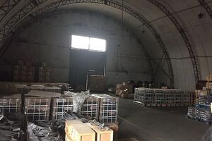 Чиновники заключали контракты на поставку кабельно-проводниковой продукции с определенными фирмами, в том числе из РФ