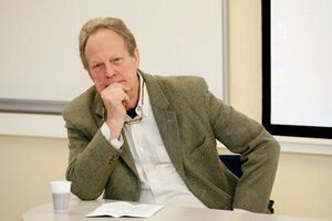 Макфейдьен был основателем Центра журналистских расследований