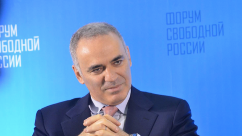 Каспаров: Чем напряженнее ситуация, чем больше конфликтов, тем больше шансов половить рыбку в мутной воде