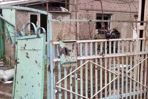 Последствия обстрела боевиками "ДНР" Талаковки