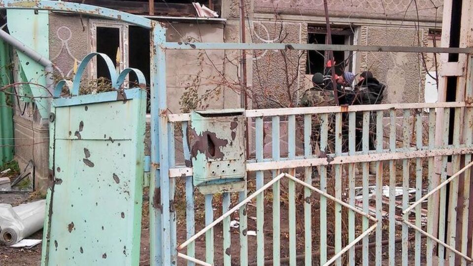 Последствия обстрела боевиками "ДНР" Талаковки