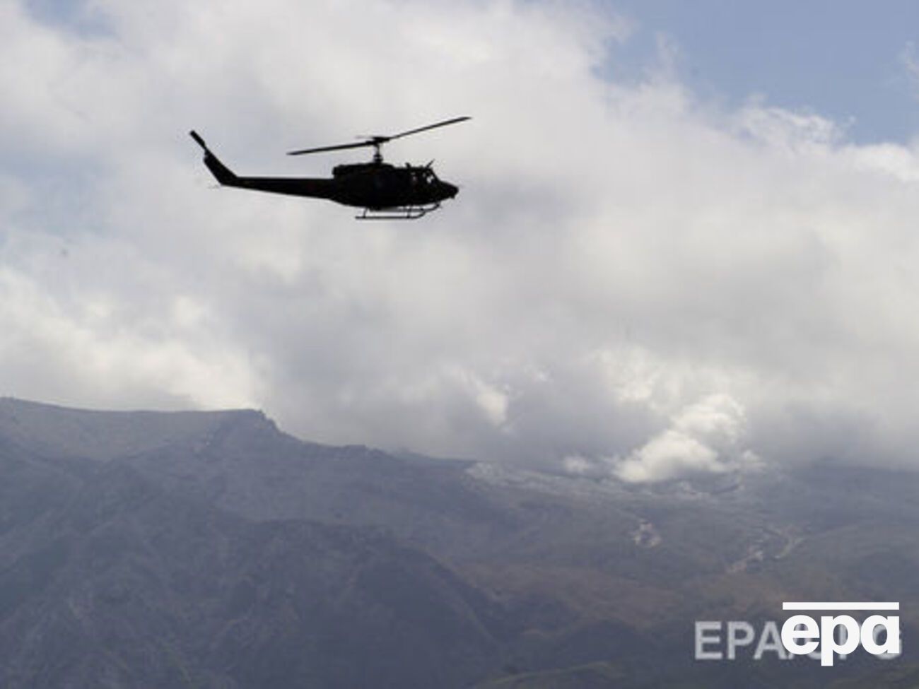 На борту вертолета находились пилот,&nbsp;гендиректор и главный инженер компании "Дархан"