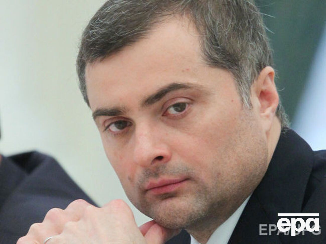 Украинские хакеры утверждают, что получили доступ к переписке Суркова