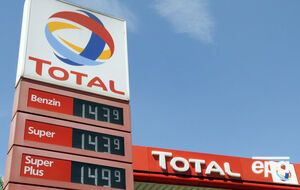 В результате взрыва на заводе Total пострадали пять человек
