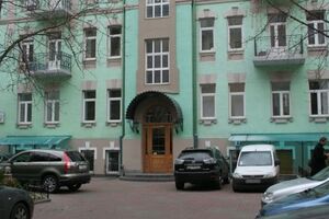В сентябре этого года весь дом на Эспланадной, 32в, состоящий из десяти квартир, продавался за $5,3 млн